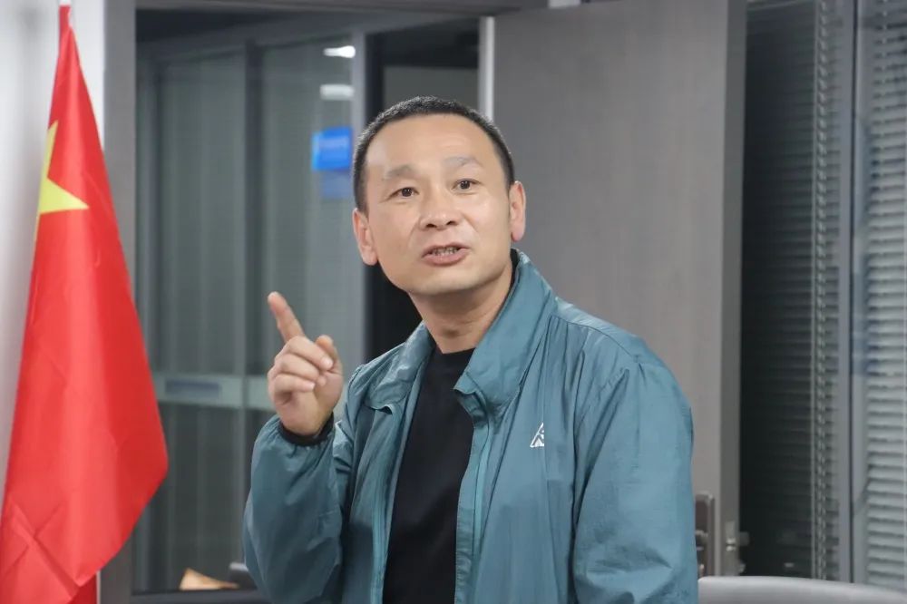 1667218163309354.jpg 6407.jpg